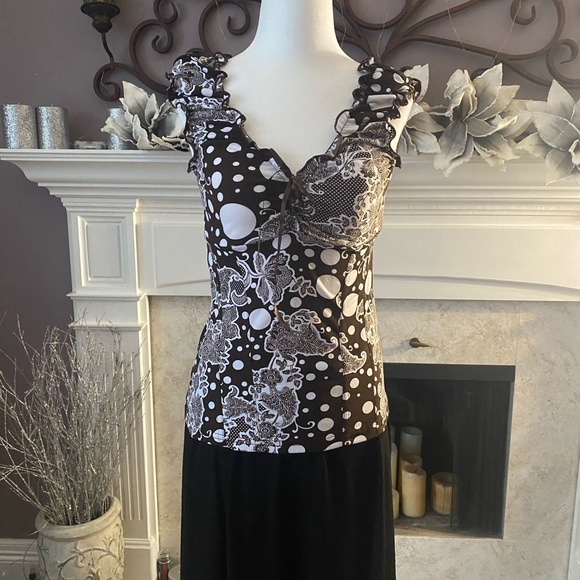 Retro Suzy Shier Tank Top, Brown with White Bold Pattern - Picture 2 of 14